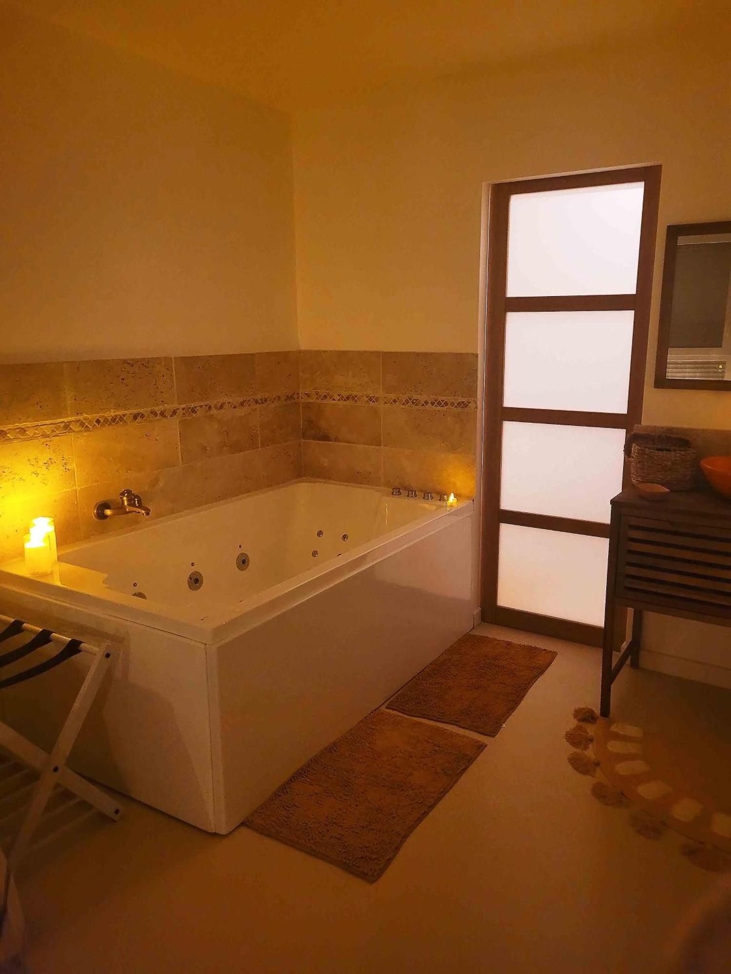 Dream of Mediterranean house, Jacuzzi, BBQ, Délices ensoleillés Sartrouville Esterno foto